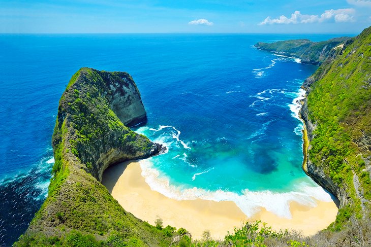 Image for Exploring the Enchanting Bali: A Traveler's Paradise
