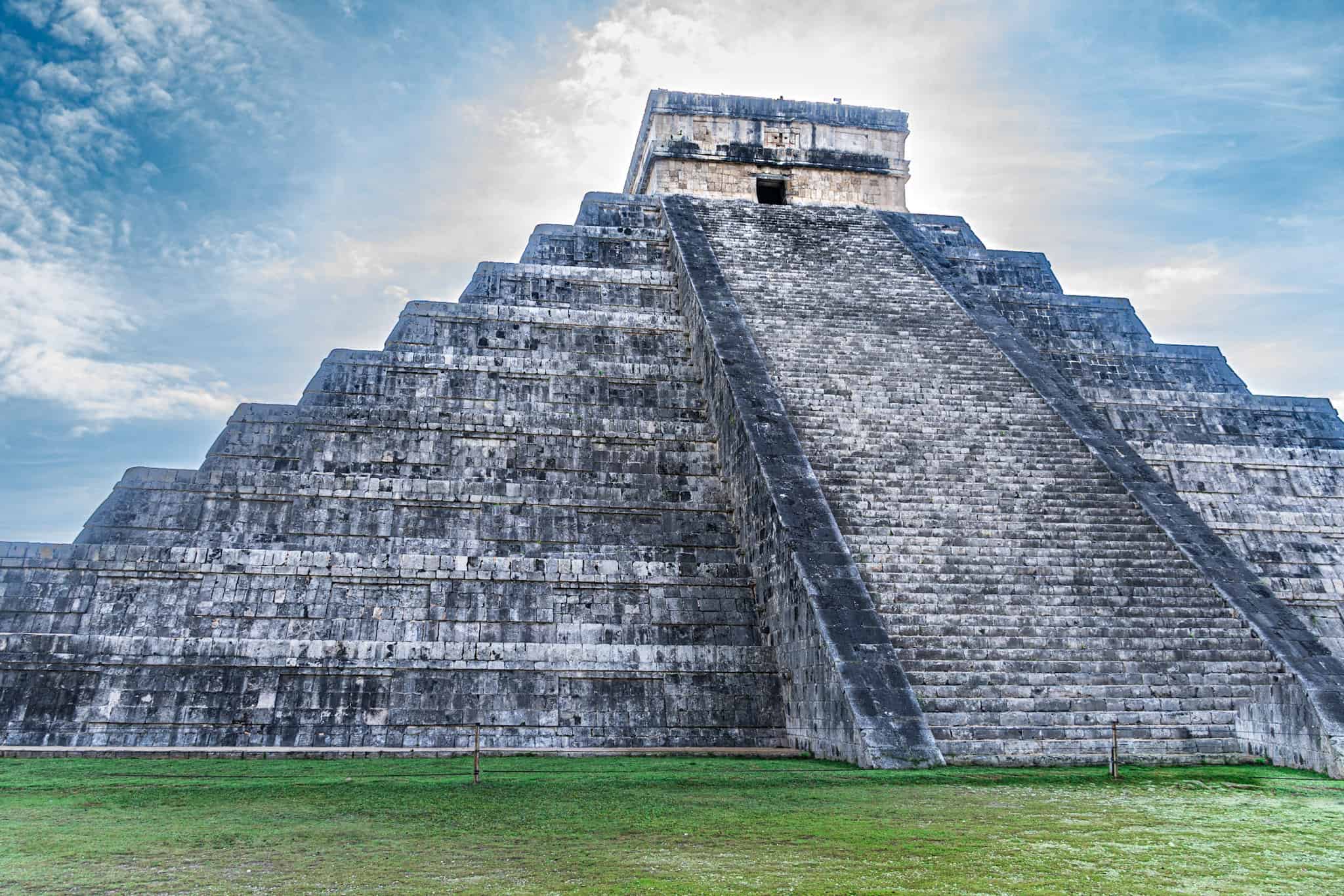 Image for Chichén Itzá: A Mayan Wonder